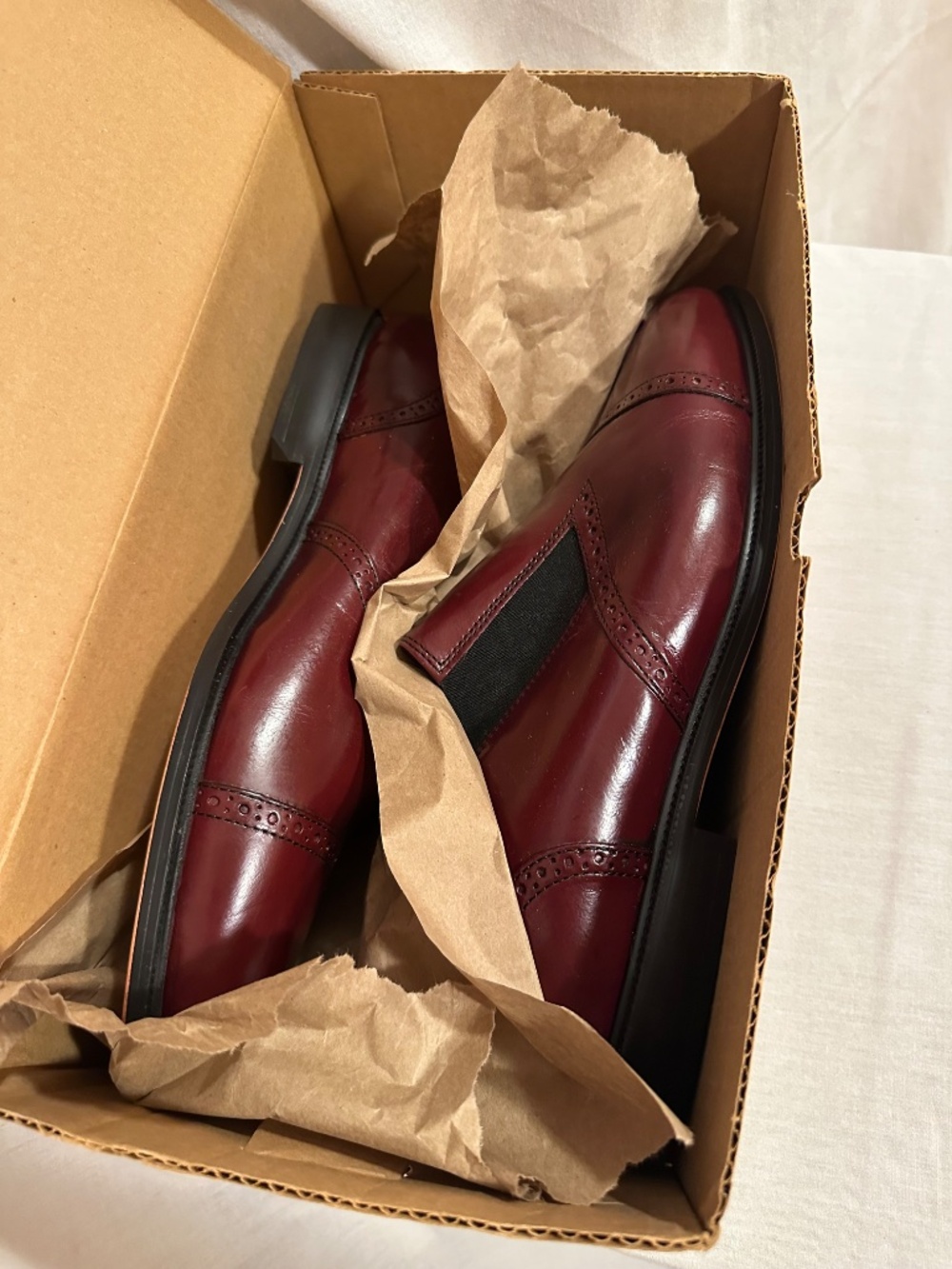 Leather Classics size 11, burgundy loafers - Picture 2 of 9